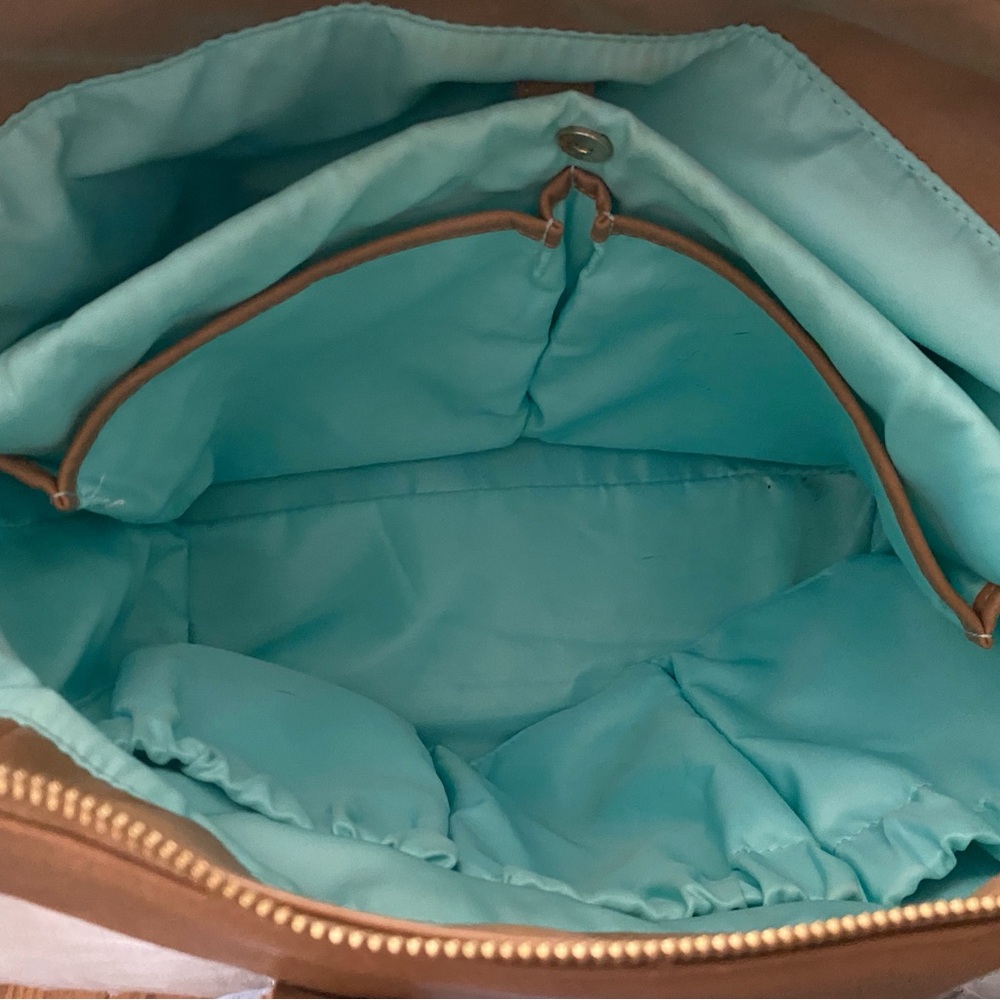 White Elm Gemini Convertible Tote in Almond - PLEASE READ CLOSELY AND SEE PICS - Picture 6 of 9